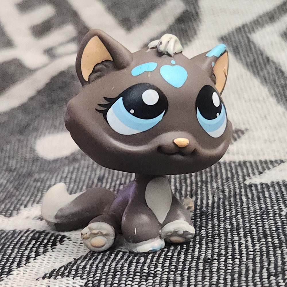 Littlest Pet Shop LPS 2010 #815 Gray Tabby Blue Eyes Blue Paint Splatter